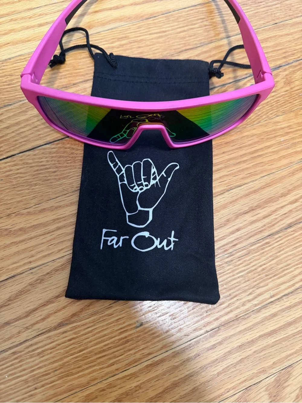 Far Out MTB Ski Sport sunglasses polarized in hot pink